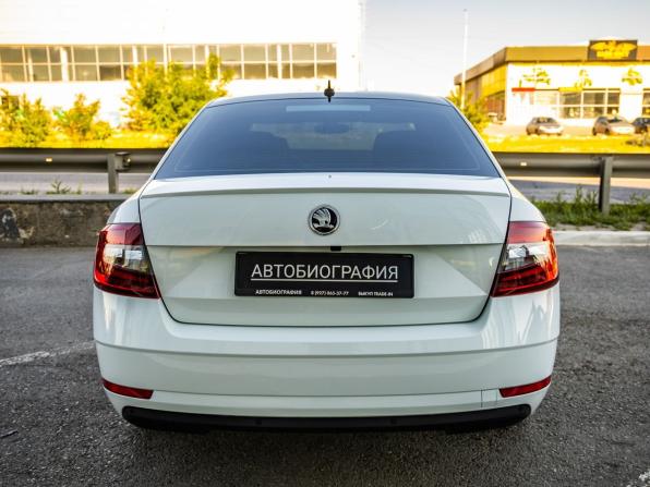 Skoda Octavia III (A7) Рестайлинг с пробегом 2017 года, цена 1 818 000 рублей, 187354 км, лифтбек, Автокод Объявления