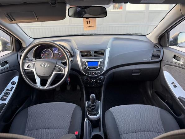 Hyundai Solaris I с пробегом 2013 года, цена 870 000 рублей, 82230 км, седан, Автокод Объявления