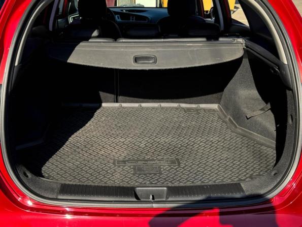 Kia Ceed II с пробегом 2013 года, цена 1 349 000 рублей, 120498 км, универсал, Автокод Объявления