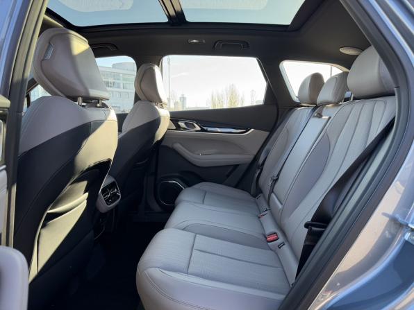 Geely Atlas II с пробегом 2026 года, цена 3 250 000 рублей, 25 км, внедорожник, Автокод Объявления