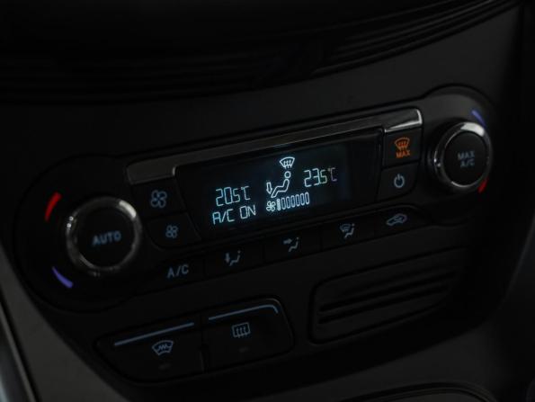 Ford Kuga II с пробегом 2015 года, цена 1 299 000 рублей, 109300 км, внедорожник, Автокод Объявления