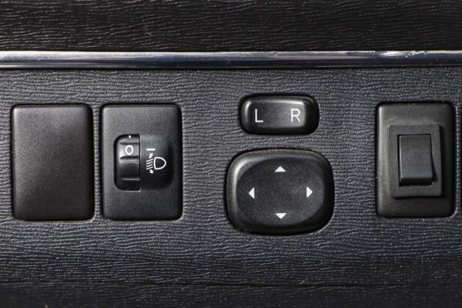 Toyota Avensis III с пробегом 2009 года, цена 1 199 000 рублей, 270000 км, седан, Автокод Объявления