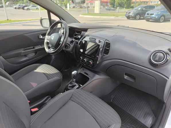 Renault Kaptur I с пробегом 2018 года, цена 995 000 рублей, 226847 км, внедорожник, Автокод Объявления
