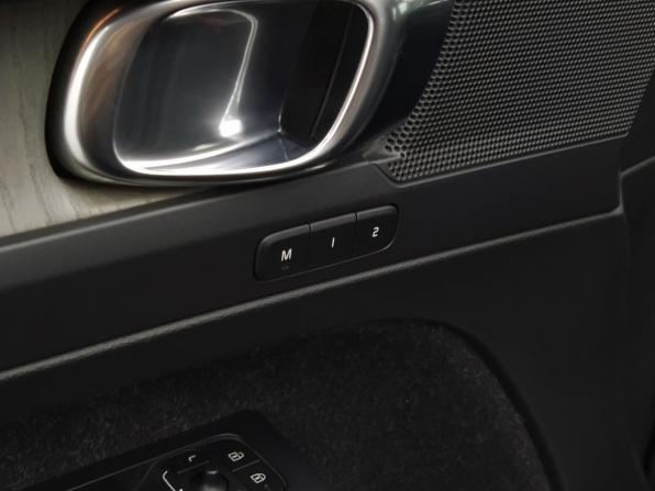 Volvo XC40 I с пробегом 2019 года, цена 3 249 000 рублей, 110096 км, внедорожник, Автокод Объявления