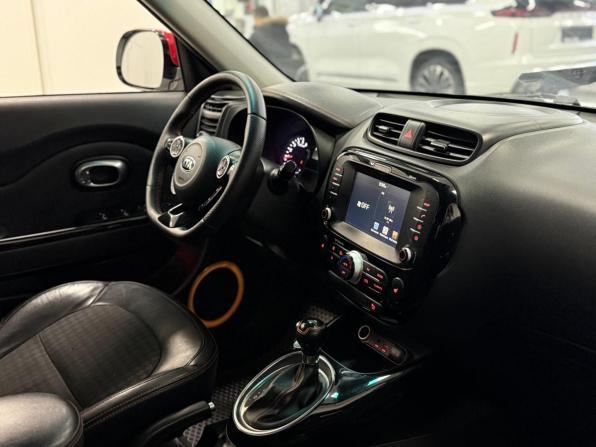 Kia Soul II Рестайлинг с пробегом 2016 года, цена 1 050 000 рублей, 202959 км, хэтчбек, Автокод Объявления