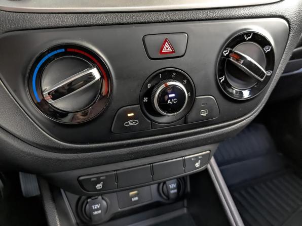 Hyundai Solaris II Рестайлинг с пробегом 2022 года, цена 1 670 000 рублей, 74258 км, седан, Автокод Объявления