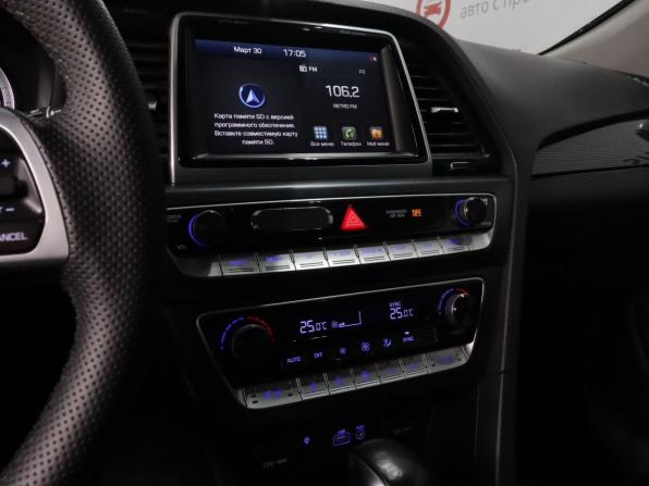 Hyundai Sonata VII (LF) Рестайлинг с пробегом 2019 года, цена 1 730 000 рублей, 125000 км, седан, Автокод Объявления