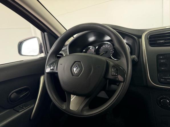 Renault Sandero II с пробегом 2017 года, цена 1 089 000 рублей, 75000 км, хэтчбек, Автокод Объявления
