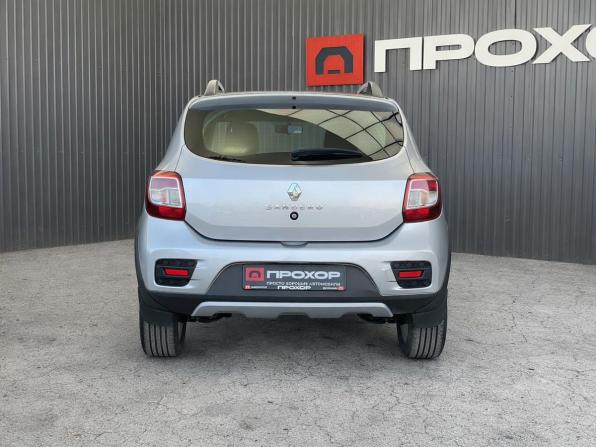 Renault Sandero II Рестайлинг с пробегом 2020 года, цена 1 167 000 рублей, 107743 км, хэтчбек, Автокод Объявления