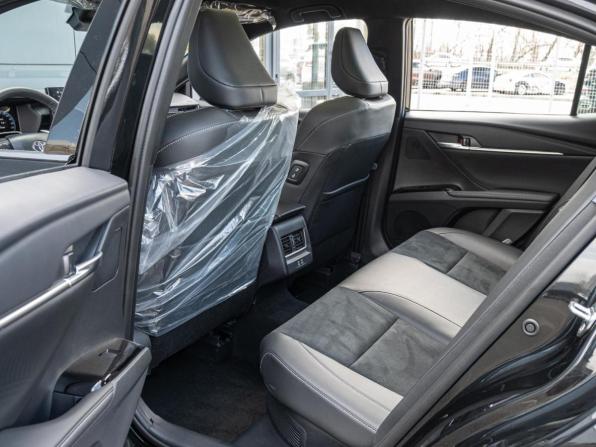 Toyota Camry IX (XV80) China Market с пробегом 2026 года, цена 4 240 000 рублей, 46 км, седан, Автокод Объявления