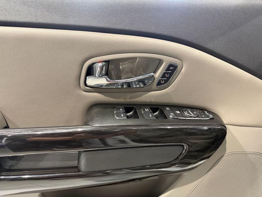 Kia Carnival III Москва  - изображение 29