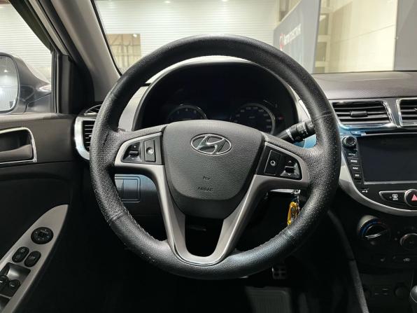 Hyundai Solaris I Рестайлинг с пробегом 2014 года, цена 730 000 рублей, 186230 км, седан, Автокод Объявления