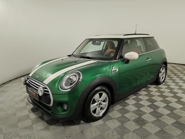 Mini Hatch III (F55/F56) Рестайлинг с пробегом 2021 года, цена 2 099 000 рублей, 99885 км, хэтчбек, Автокод Объявления