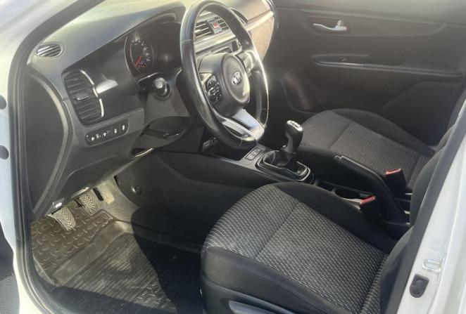 Kia Rio IV с пробегом 2018 года, цена 1 380 000 рублей, 68159 км, седан, Автокод Объявления
