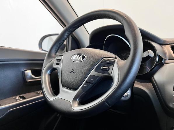 Kia Rio III Рестайлинг с пробегом 2016 года, цена 980 000 рублей, 154757 км, седан, Автокод Объявления