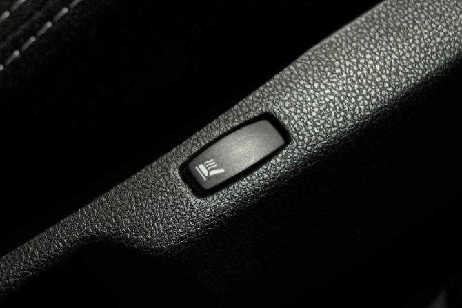 Renault Duster I Рестайлинг с пробегом 2018 года, цена 1 299 000 рублей, 144105 км, внедорожник, Автокод Объявления