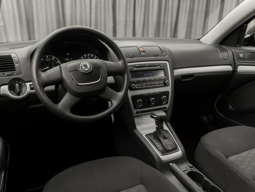 Skoda Octavia II (A5) Рестайлинг Москва  - изображение 6