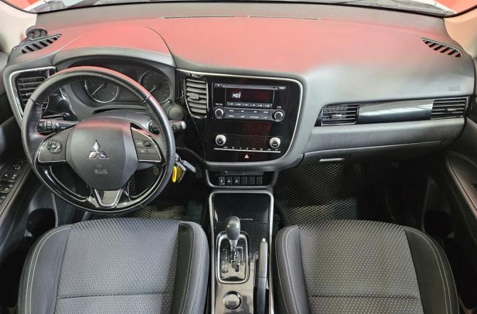 Mitsubishi Outlander III Рестайлинг 3 с пробегом 2020 года, цена 2 199 000 рублей, 92573 км, внедорожник, Автокод Объявления