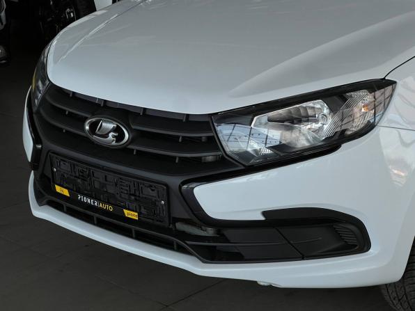 Lada (ВАЗ) Granta I Рестайлинг с пробегом 2022 года, цена 740 000 рублей, 35800 км, седан, Автокод Объявления