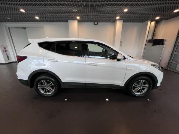 Hyundai Santa Fe III Рестайлинг с пробегом 2017 года, цена 2 350 000 рублей, 152455 км, внедорожник, Автокод Объявления