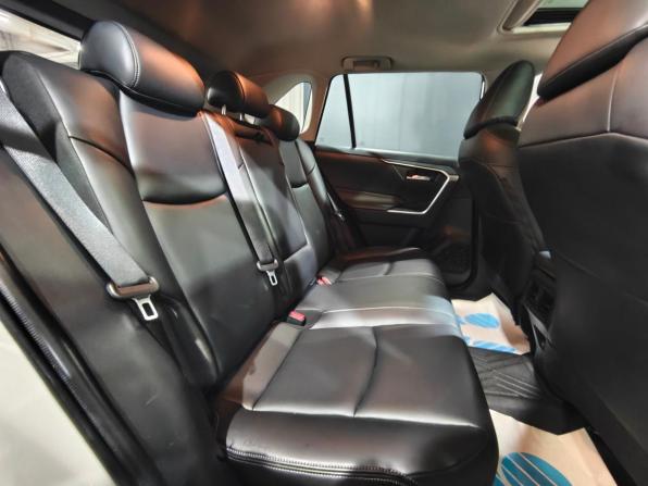 Toyota RAV4 V (XA50) с пробегом 2022 года, цена 3 450 000 рублей, 47231 км, внедорожник, Автокод Объявления