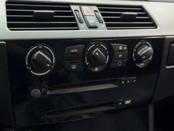BMW 5 серии V (E60/E61) с пробегом 2004 года, цена 999 000 рублей, 412755 км, универсал, Автокод Объявления