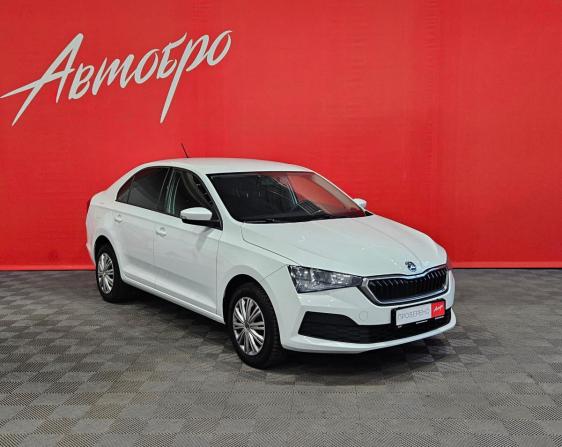 Skoda Rapid II с пробегом 2021 года, цена 1 375 000 рублей, 105490 км, лифтбек, Автокод Объявления