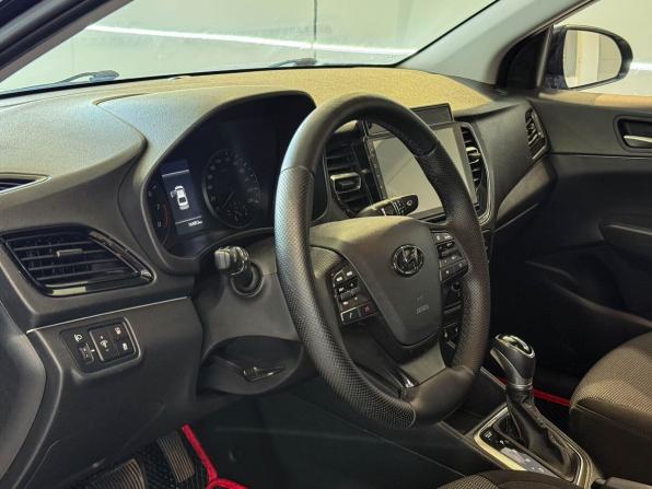 Hyundai Solaris II Рестайлинг с пробегом 2021 года, цена 1 345 000 рублей, 164053 км, седан, Автокод Объявления