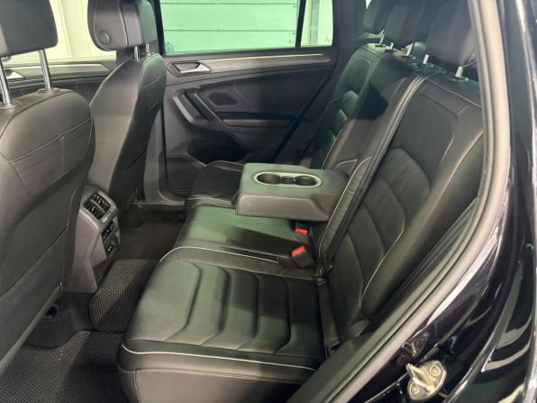 Volkswagen Tiguan II Рестайлинг с пробегом 2021 года, цена 3 597 000 рублей, 109578 км, внедорожник, Автокод Объявления