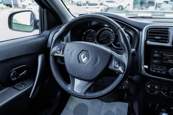Renault Sandero II с пробегом 2016 года, цена 874 000 рублей, 80701 км, хэтчбек, Автокод Объявления