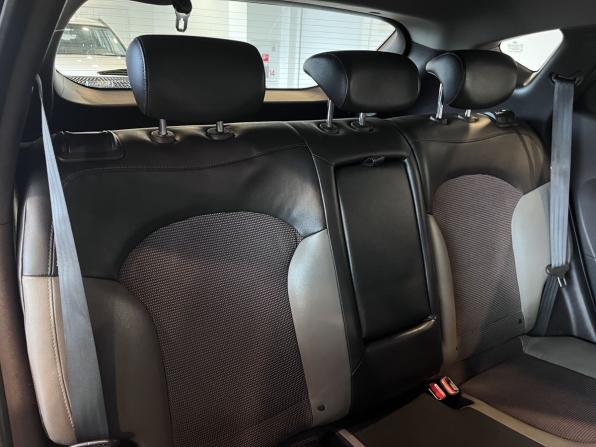 Hyundai ix35 I Рестайлинг с пробегом 2013 года, цена 1 350 000 рублей, 183489 км, внедорожник, Автокод Объявления