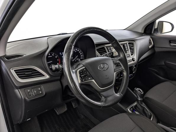 Hyundai Solaris II с пробегом 2020 года, цена 1 250 000 рублей, 142535 км, седан, Автокод Объявления