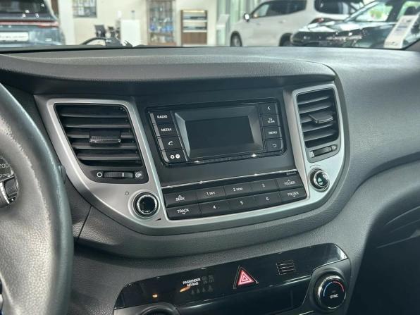 Hyundai Tucson III с пробегом 2018 года, цена 1 795 000 рублей, 242119 км, внедорожник, Автокод Объявления