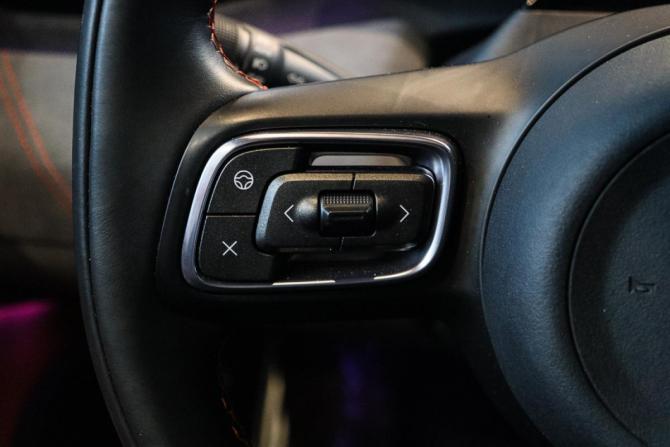 Zeekr 001 I Рестайлинг 1 с пробегом 2024 года, цена 5 650 000 рублей, 30755 км, лифтбек, Автокод Объявления