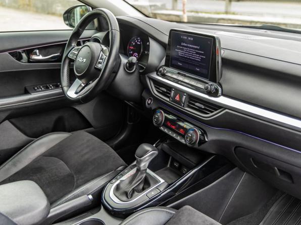 Kia Cerato IV Рестайлинг с пробегом 2021 года, цена 2 198 000 рублей, 84441 км, седан, Автокод Объявления