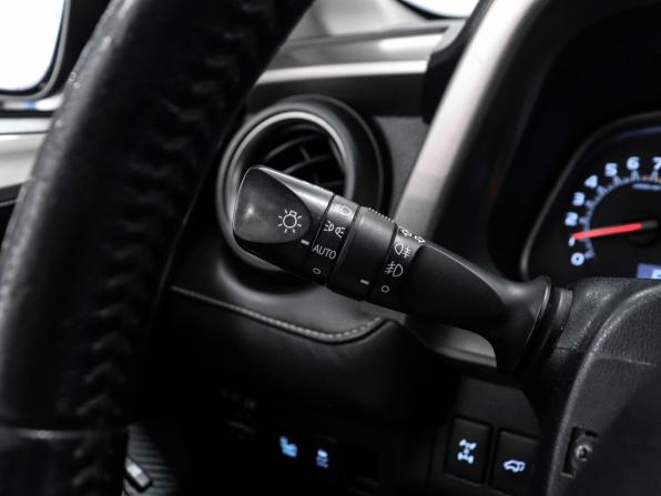 Toyota RAV4 IV (XA40) с пробегом 2013 года, цена 2 099 000 рублей, 156464 км, внедорожник, Автокод Объявления