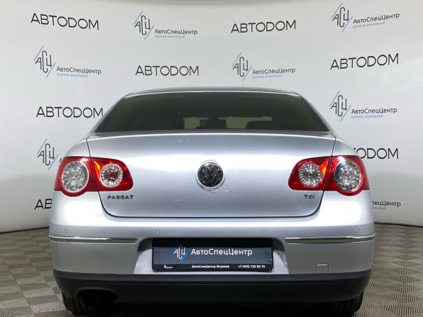 Volkswagen Passat B6 с пробегом 2010 года, цена 697 000 рублей, 256899 км, седан, Автокод Объявления