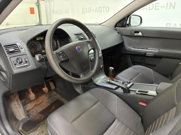 Volvo S40 II Рестайлинг с пробегом 2011 года, цена 550 000 рублей, 284000 км, седан, Автокод Объявления