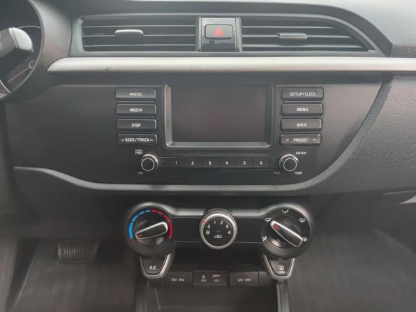 Kia Rio IV с пробегом 2018 года, цена 1 599 800 рублей, 80501 км, хэтчбек, Автокод Объявления