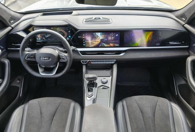 Geely Monjaro I с пробегом 2024 года, цена 3 532 000 рублей, 32127 км, внедорожник, Автокод Объявления