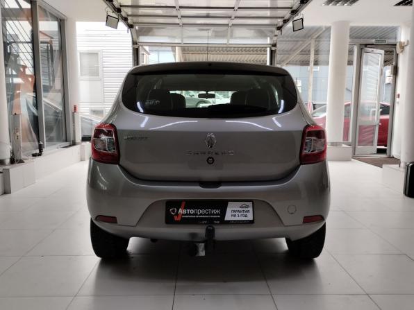Renault Sandero II с пробегом 2018 года, цена 990 000 рублей, 58345 км, хэтчбек, Автокод Объявления