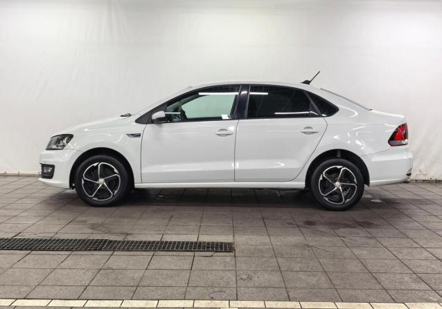 Volkswagen Polo V Рестайлинг с пробегом 2018 года, цена 850 000 рублей, 128000 км, седан, Автокод Объявления