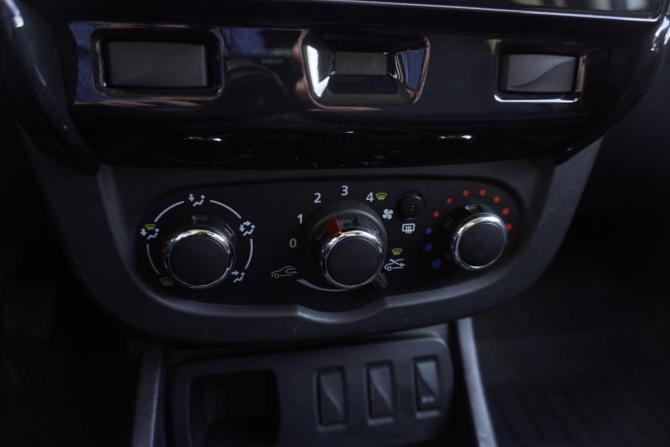 Renault Duster I Рестайлинг с пробегом 2019 года, цена 1 299 000 рублей, 58056 км, внедорожник, Автокод Объявления