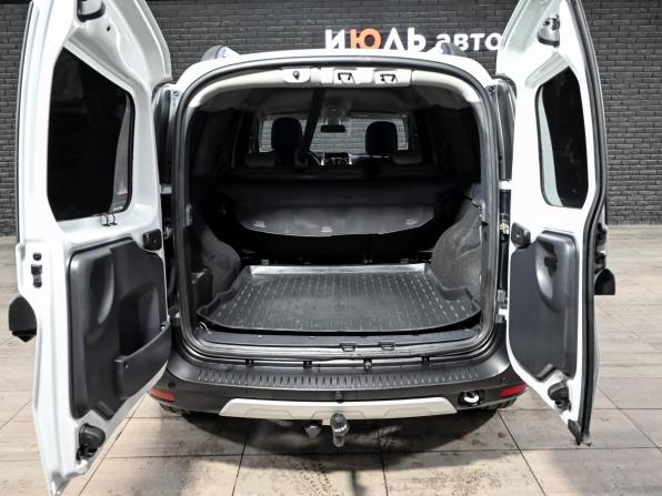 Lada (ВАЗ) Largus I Рестайлинг с пробегом 2024 года, цена 1 320 000 рублей, 15373 км, универсал, Автокод Объявления