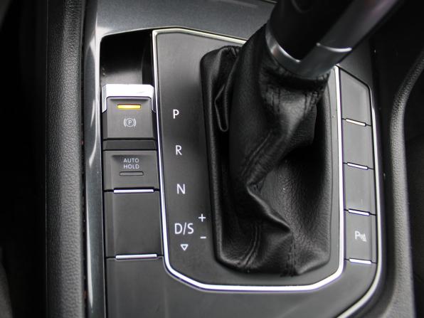 Volkswagen Tiguan II с пробегом 2017 года, цена 1 879 000 рублей, 141551 км, внедорожник, Автокод Объявления
