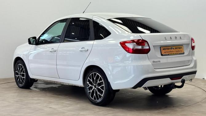 Lada (ВАЗ) Granta I Рестайлинг с пробегом 2023 года, цена 810 000 рублей, 41857 км, лифтбек, Автокод Объявления