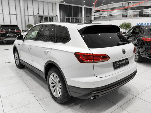 Volkswagen Touareg III с пробегом 2018 года, цена 4 550 000 рублей, 103755 км, внедорожник, Автокод Объявления