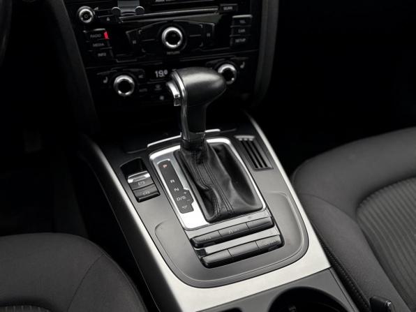 Audi A4 IV (B8) Рестайлинг с пробегом 2012 года, цена 1 100 000 рублей, 145300 км, седан, Автокод Объявления