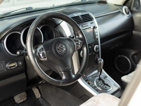 Suzuki Grand Vitara II Рестайлинг с пробегом 2008 года, цена 1 010 000 рублей, 279247 км, внедорожник, Автокод Объявления