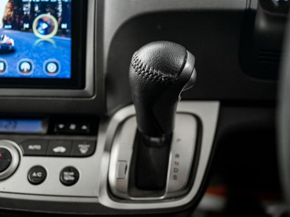 Honda Stream II Рестайлинг с пробегом 2013 года, цена 1 275 000 рублей, 119230 км, компактвэн, Автокод Объявления